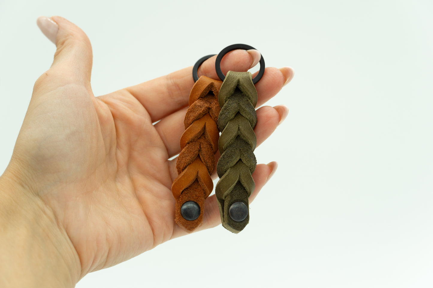 SCHLÜSSELANHÄNGER AUS FETTLEDER