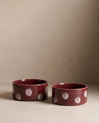 HUNDENAPF POP DOTS STEINGUT | 16,5 CM BURGUNDY | 2-TEILIGES SET