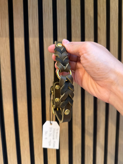 Fettlederhalsband geflochten | Olivgrün | HU 35-40cm | 1,5cm breit