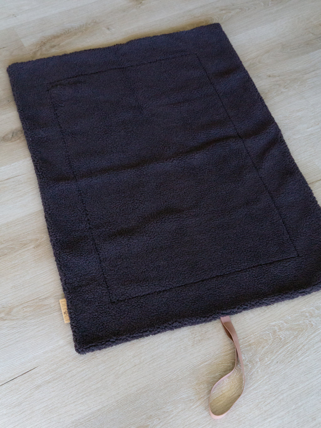 OUTDOOR HUNDEDECKE | BRAUN