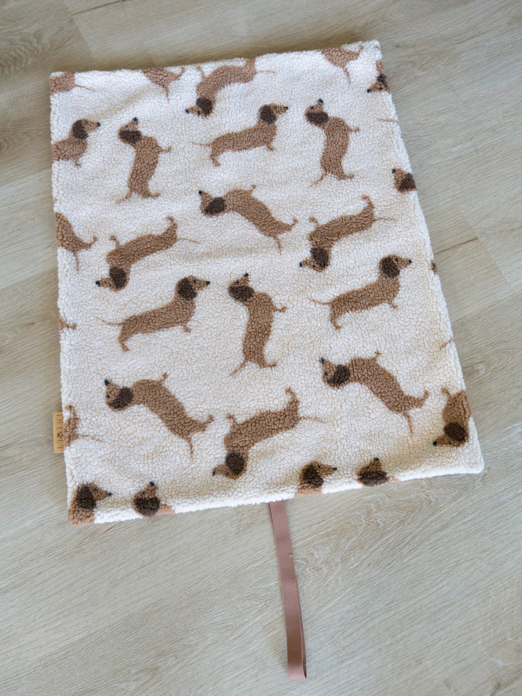 OUTDOOR HUNDEDECKE | DACKEL